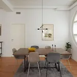 Super Stylish 3-bedroom In Center Apartmán *