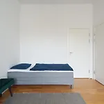 Super Stylish 3-bedroom In Center *