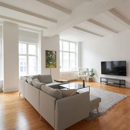 דירה Super Stylish 3-bedroom In Center