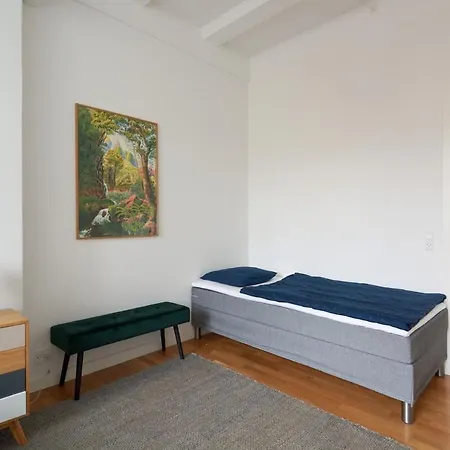 Super Stylish 3-bedroom In Center דירה